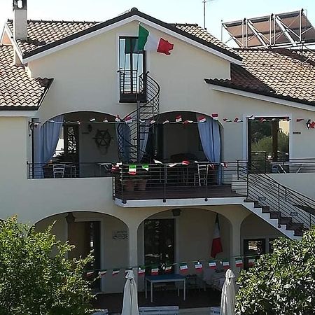 Apartamento Casa Di Livia SantʼAnna Arresi Exterior foto