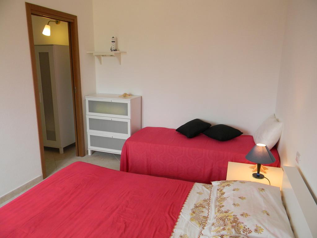 Apartamento Casa Di Livia SantʼAnna Arresi Exterior foto