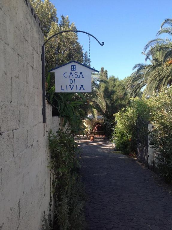 Apartamento Casa Di Livia SantʼAnna Arresi Exterior foto